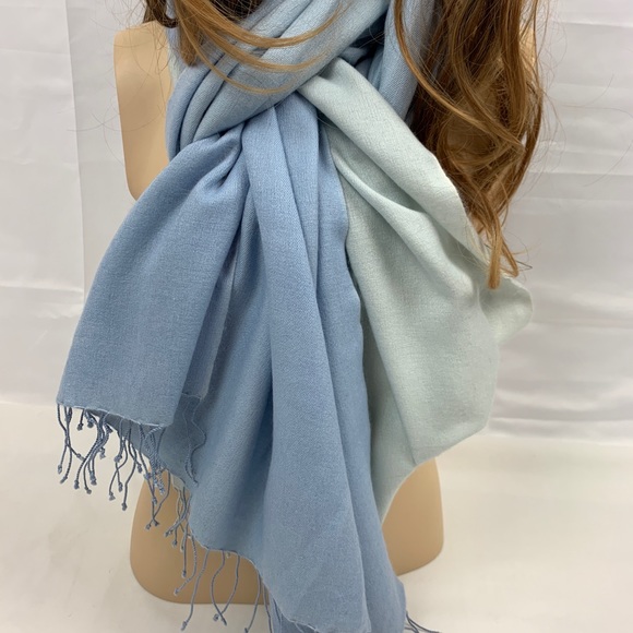 Ombré pashmina shawl - Picture 3 of 9